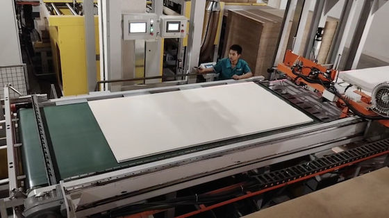 Buy 4'×8' Short Cycle Press Line For Decorative Panels Hydraulic Hot Press For Plywood online manufacture