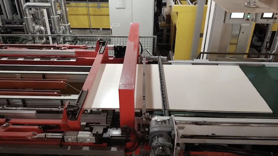 MDF Board Short Cycle Press Automatic Line Hot Press For Plywood 1800 ton